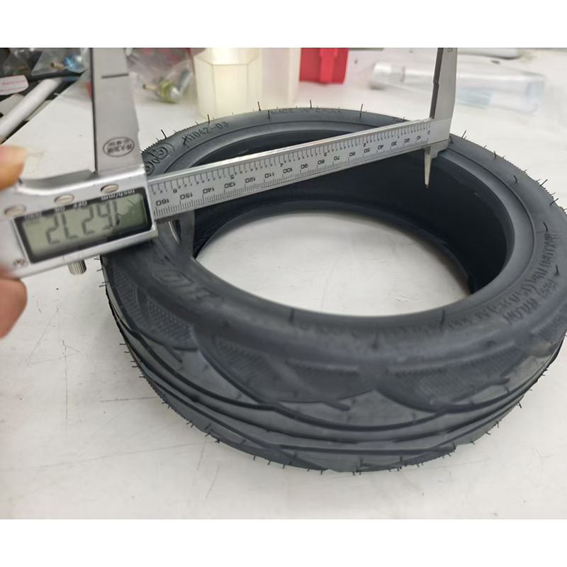 Оригинальная бескамерная шина  – обзор и цена Scooter Parts